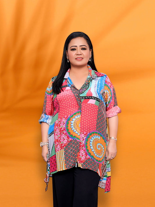 Model wearing abstract print crepe shirt top with relaxed fit – front view