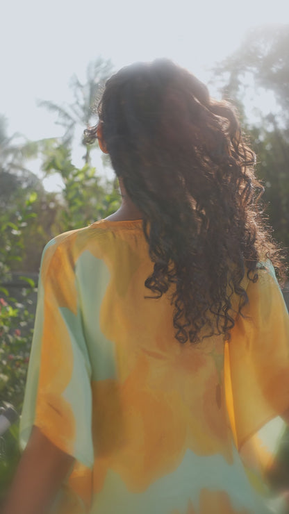 🌞 Sunshine Crepe Kaftan Top – Perfect for Brunch & Summer Getaways